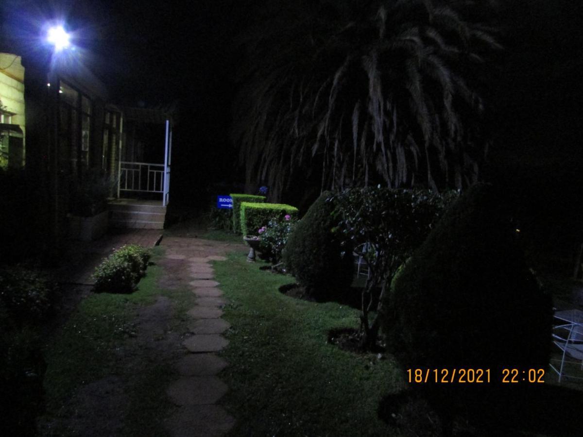 Aloes Lodge Leribe Екстериор снимка