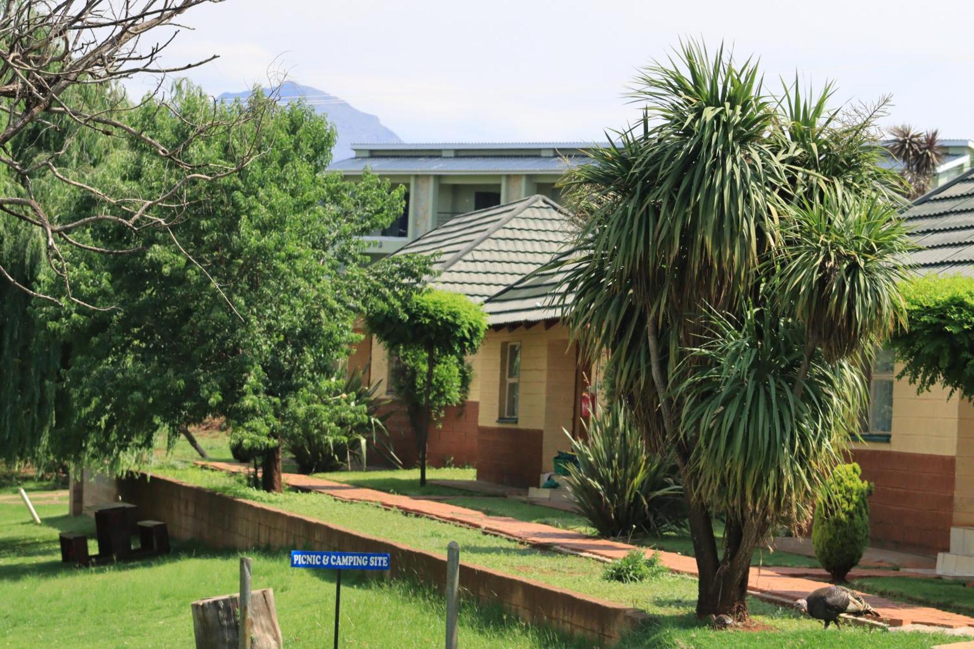 Aloes Lodge Leribe Екстериор снимка