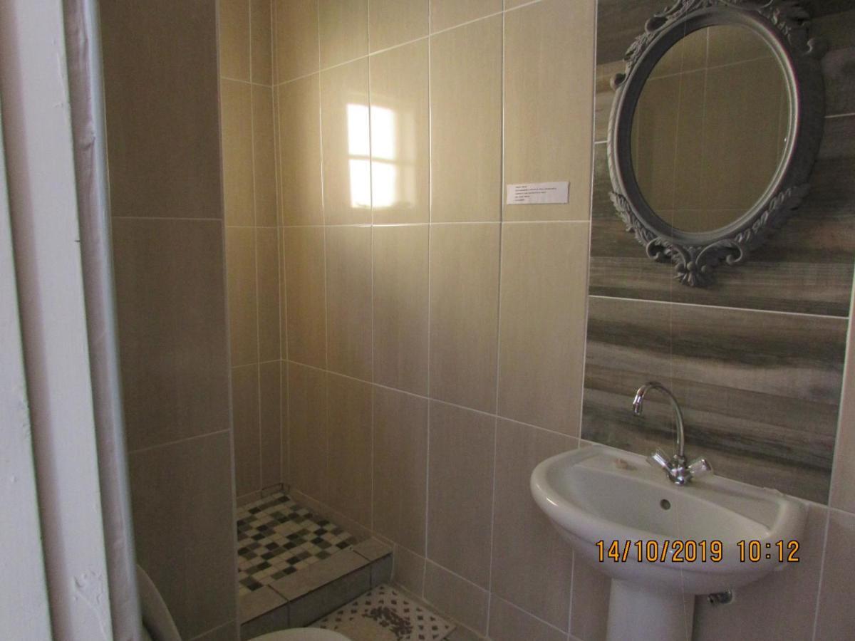 Aloes Lodge Leribe Екстериор снимка